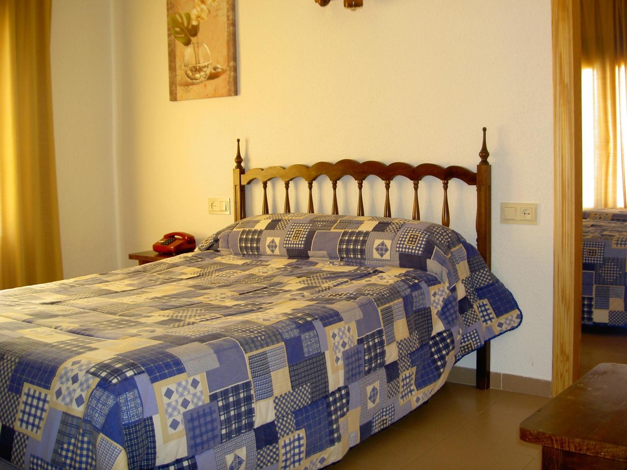 Hotel Alvarez Tuejar ภายนอก รูปภาพ